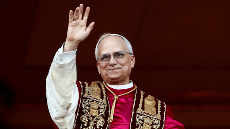Papa Leão XIV pede paz e respeito ao povo venezuelano